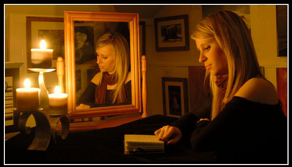 CANDLE LIGHT .jpg