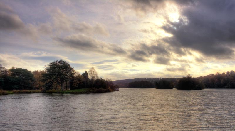 Trentham-Lake-web.jpg