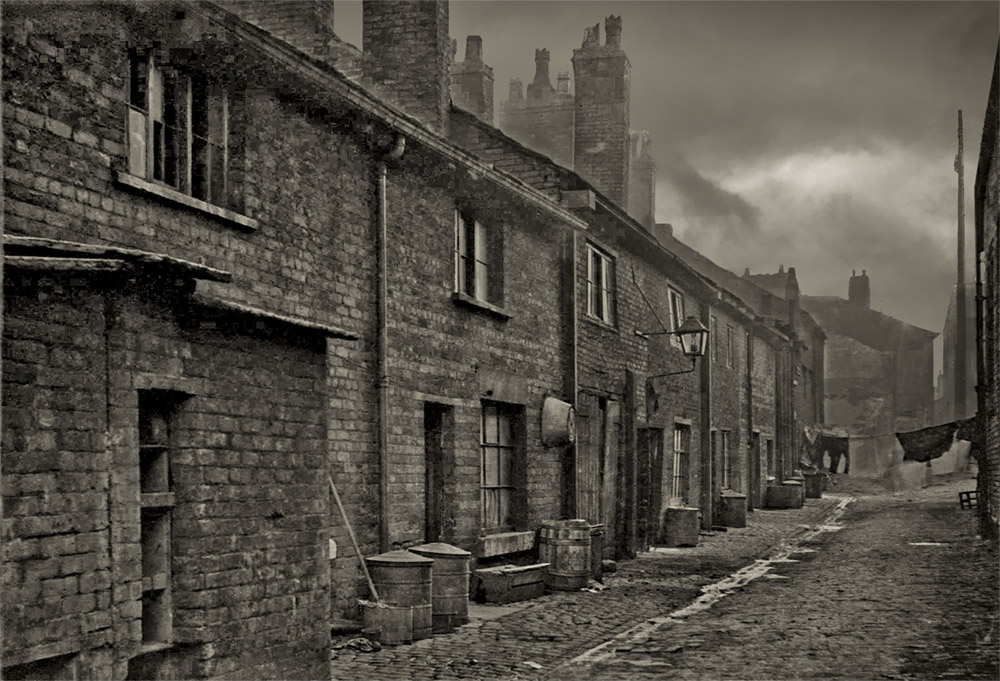 Oldham Back Street.jpg