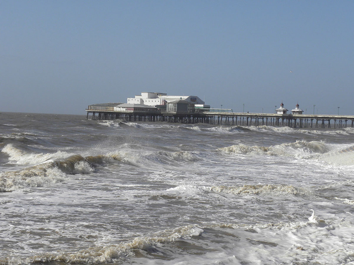 1SA-BLACKPOOL-PIER-3.jpg