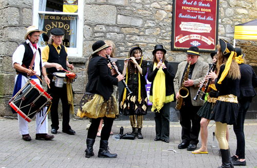 Golowan festival Penzance 1.jpg