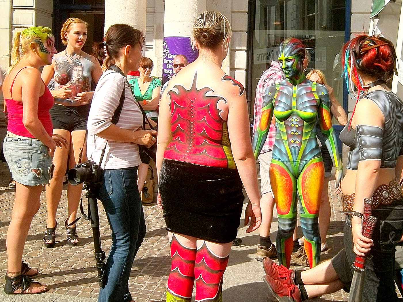 Folkstone body paint artists.JPG