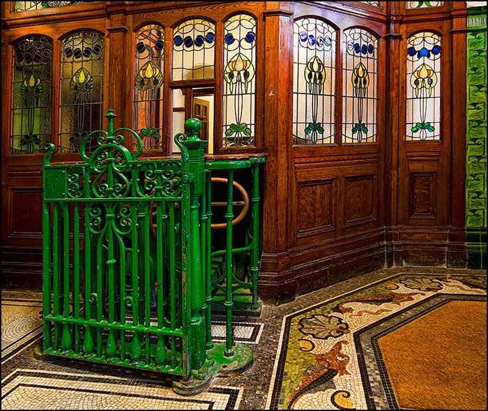Vic-Baths-Entrance.jpg
