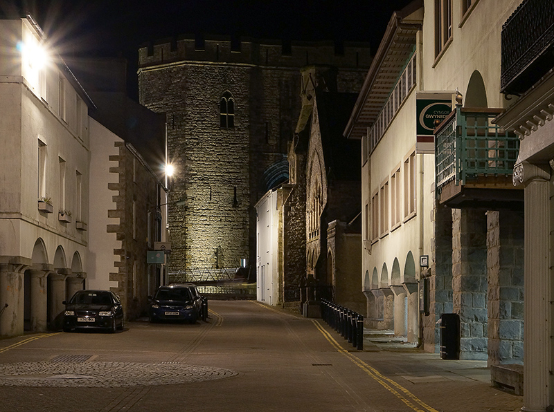 caernarfon night.jpg