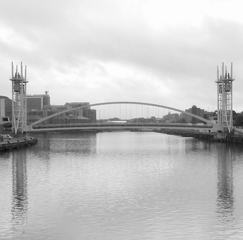 Salford Quays Lift Bridge.png