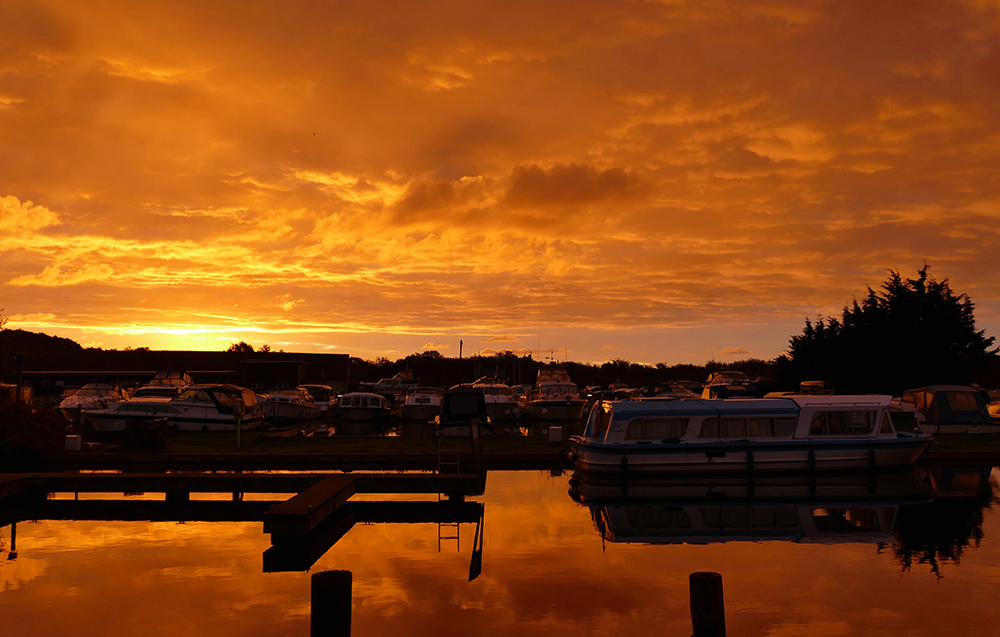 Sunrise at Horning.jpg