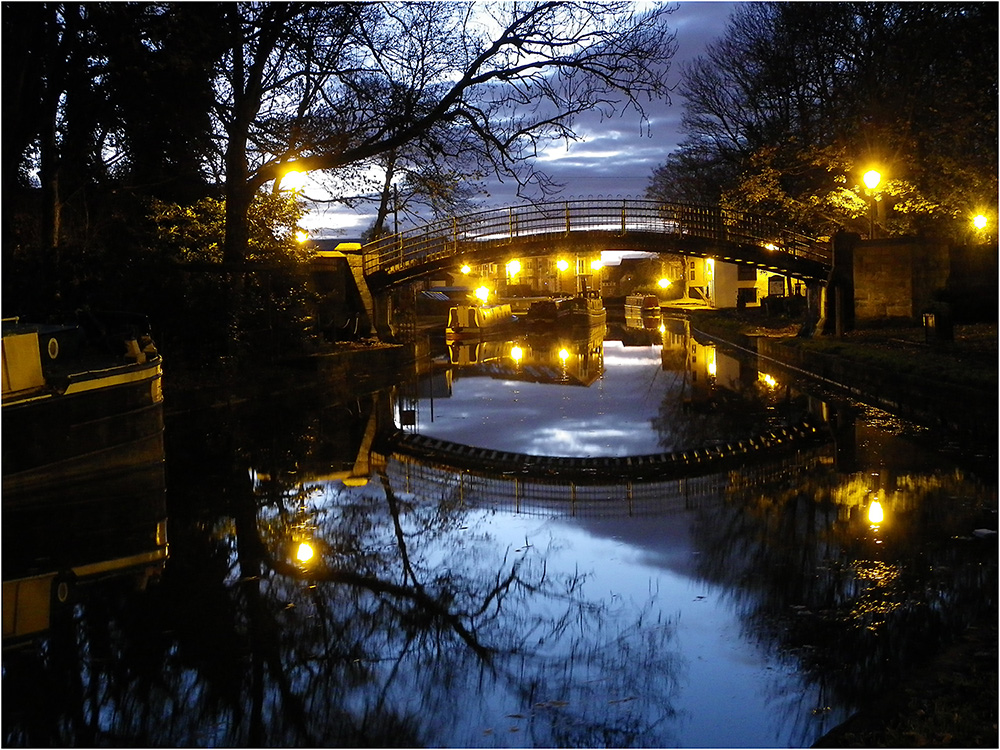 052 Dawn at Worsley 1000px.jpg